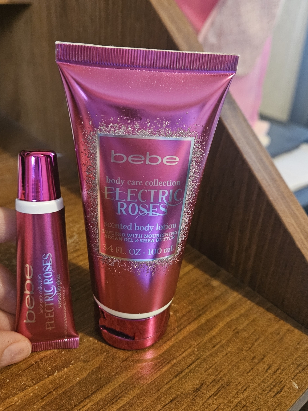 bebe Electric Roses Scented Body Lotion - Pink